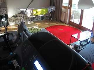 voyeurcam-julmodels-living-4