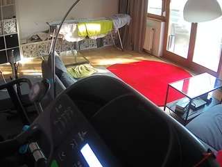 voyeurcam-julmodels-living-4