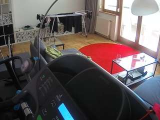 voyeurcam-julmodels-living-4