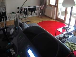 voyeurcam-julmodels-living-4