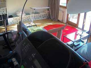 voyeurcam-julmodels-living-4