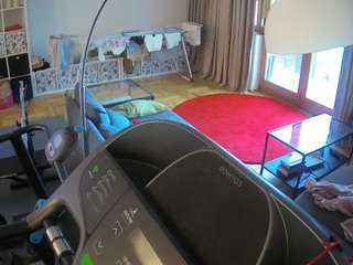 voyeurcam-julmodels-living-4