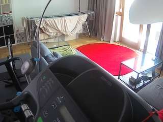 voyeurcam-julmodels-living-4
