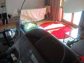 voyeurcam-julmodels-living-4