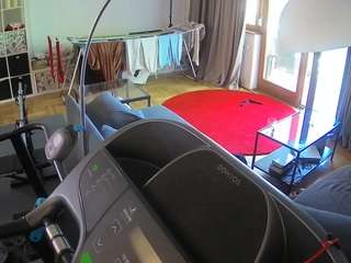 voyeurcam-julmodels-living-4