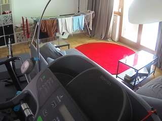 voyeurcam-julmodels-living-4