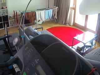 voyeurcam-julmodels-living-4