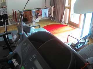 voyeurcam-julmodels-living-4