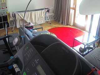voyeurcam-julmodels-living-4