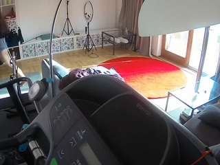 voyeurcam-julmodels-living-4