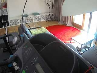 voyeurcam-julmodels-living-4 camsoda