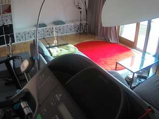 voyeurcam-julmodels-living-4 camsoda