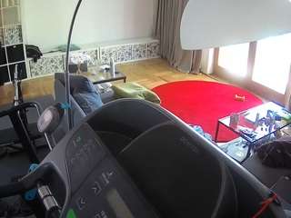 voyeurcam-julmodels-living-4 webcam