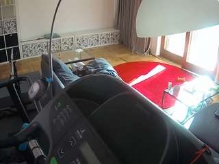 voyeurcam-julmodels-living-4