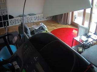 voyeurcam-julmodels-living-4