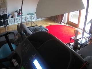 voyeurcam-julmodels-living-4