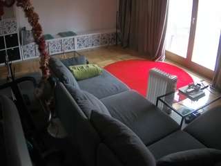 voyeurcam-julmodels-living-4