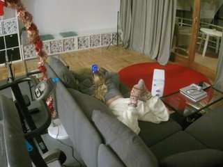 voyeurcam-julmodels-living-4's CamSoda show and profile