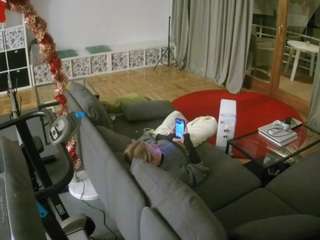 voyeurcam-julmodels-living-4's CamSoda show and profile