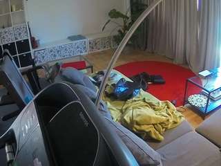 voyeurcam-julmodels-living-4