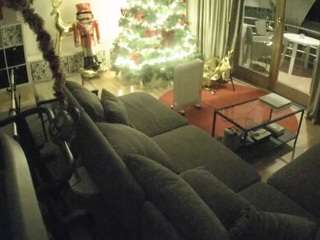 voyeurcam-julmodels-living-4