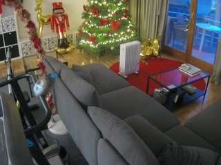 voyeurcam-julmodels-living-4