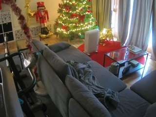 voyeurcam-julmodels-living-4's CamSoda show and profile