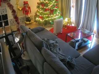 voyeurcam-julmodels-living-4's CamSoda show and profile