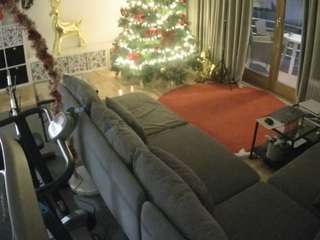 voyeurcam-julmodels-living-4