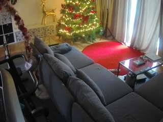 voyeurcam-julmodels-living-4