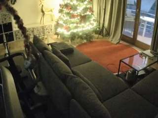 voyeurcam-julmodels-living-4