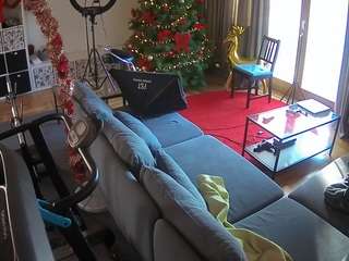 voyeurcam-julmodels-living-4