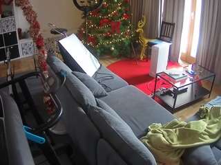 voyeurcam-julmodels-living-4