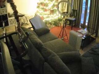 voyeurcam-julmodels-living-4