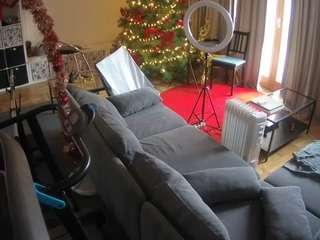 voyeurcam-julmodels-living-4 Profile Image