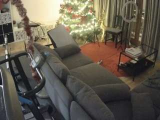 voyeurcam-julmodels-living-4