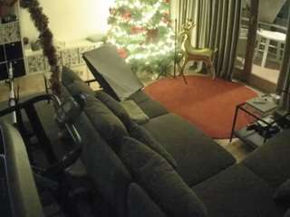 voyeurcam-julmodels-living-4