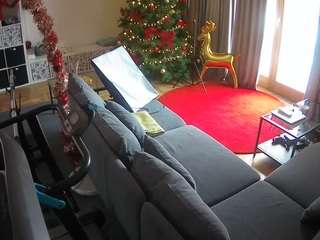 voyeurcam-julmodels-living-4