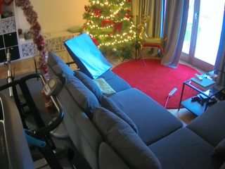 voyeurcam-julmodels-living-4