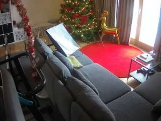 voyeurcam-julmodels-living-4