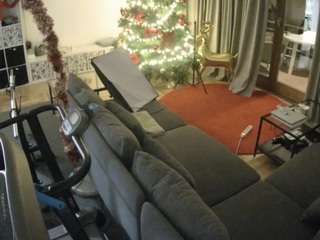 voyeurcam-julmodels-living-4