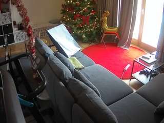 voyeurcam-julmodels-living-4