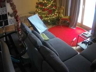 voyeurcam-julmodels-living-4