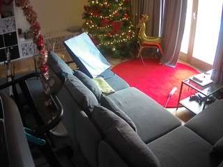 voyeurcam-julmodels-living-4