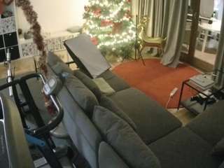 voyeurcam-julmodels-living-4