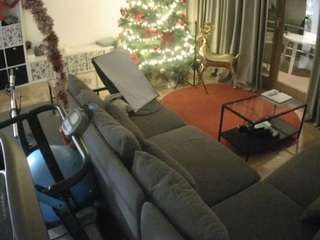 voyeurcam-julmodels-living-4
