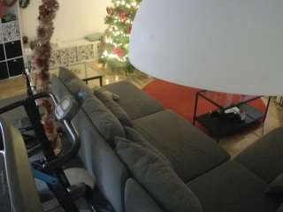 voyeurcam-julmodels-living-4