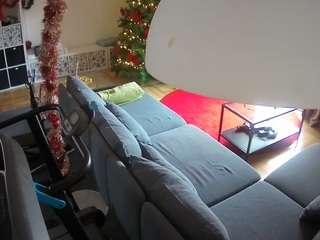 voyeurcam-julmodels-living-4