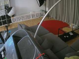 voyeurcam-julmodels-living-4 webcam