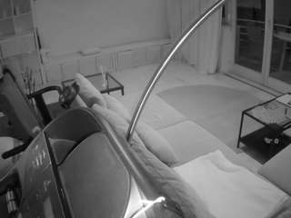 voyeurcam-julmodels-living-4